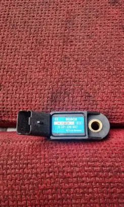 Peugeot 406 Air pressure sensor 0261230057