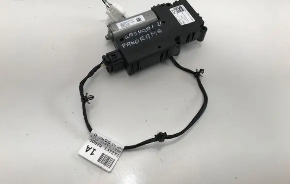 Nissan Qashqai J12 Sunroof motor/actuator 3M25735A A2111600012 HV21SW120P00