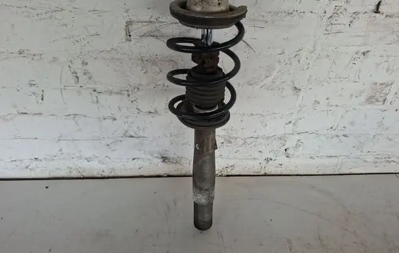 BMW 5 E60 E61 Front shock absorber with coil spring 6768798