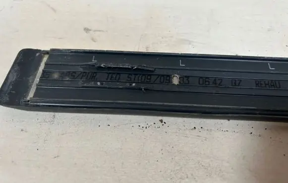 Mercedes-Benz E W211 Other interior part 2116801335