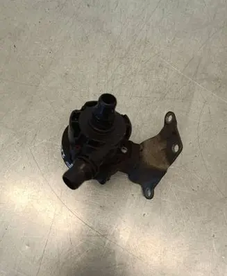 BMW X3 F25 Electric auxiliary coolant/water pump 7643949