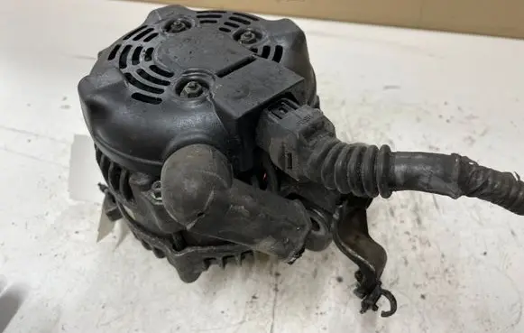 Lexus IS 220D-250-350 Generator/alternator 2706026030 1042104771 31060