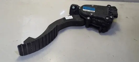 Renault Laguna II Accelerator throttle pedal 8200415817 5PV00906501