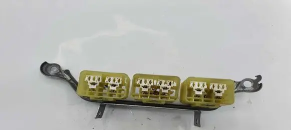Toyota Corolla Verso AR10 Fuse module NOCODE