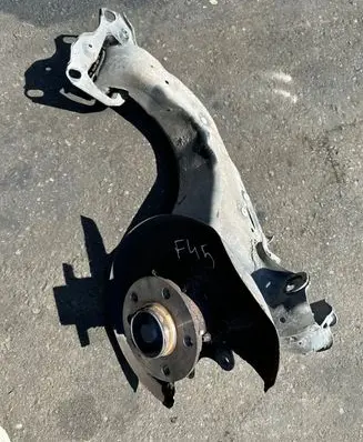 BMW 2 F45 Rear wheel hub spindle/knuckle 