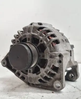 Audi A4 S4 B5 8D Generator/alternator 06B903016E