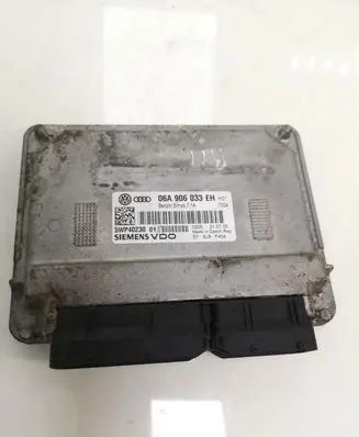 Audi A3 S3 A3 Sportback 8P Engine control unit/module 06A906033EH