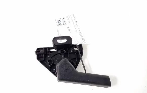 Engine bonnet (hood) release handle