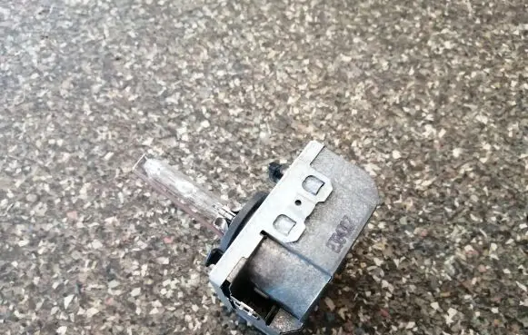 Audi A6 S6 C6 4F Xenon bulb 5DD00831950