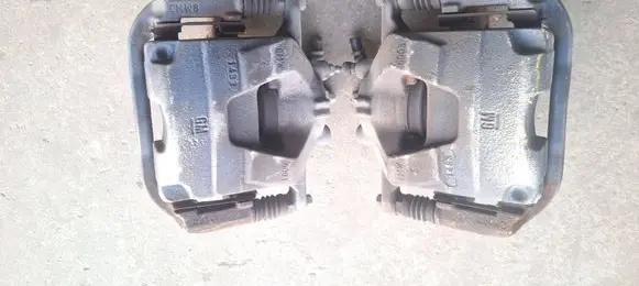 Opel Mokka Front brake caliper 