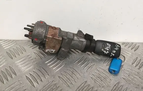 Audi A4 S4 B6 8E 8H Ignition lock 4B0905851
