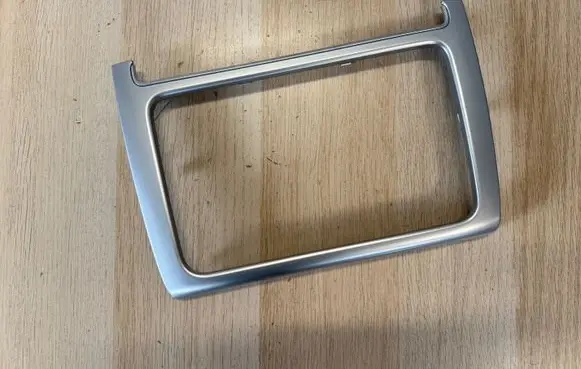 Radio/GPS head unit trim