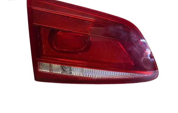 Volkswagen PASSAT B7 Tailgate rear/tail lights 3AF945093J 605511 605621
