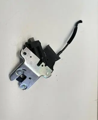 Audi A6 S6 C6 4F Tailgate/trunk/boot lock/catch/latch 4F5827505D