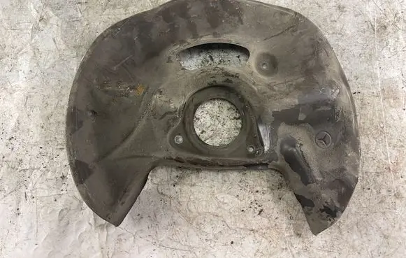 Mercedes-Benz C W202 Front brake disc dust cover plate 