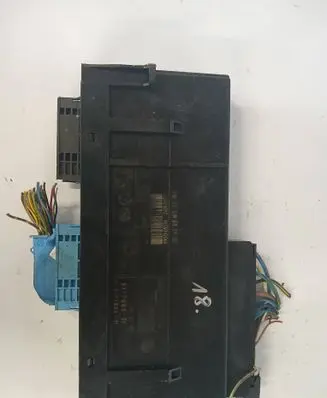 BMW 1 E82 E88 Comfort/convenience module 9177984 9177985