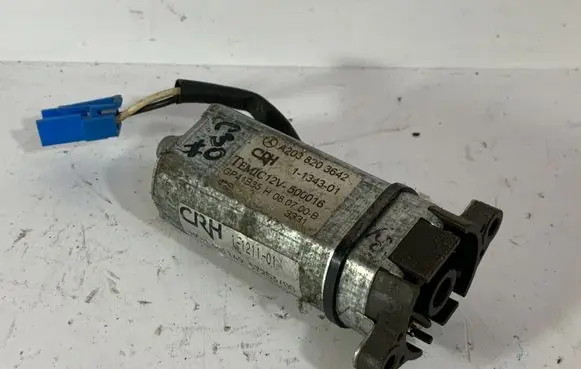 Mercedes-Benz C W203 Seat adjustment motor A2038203642