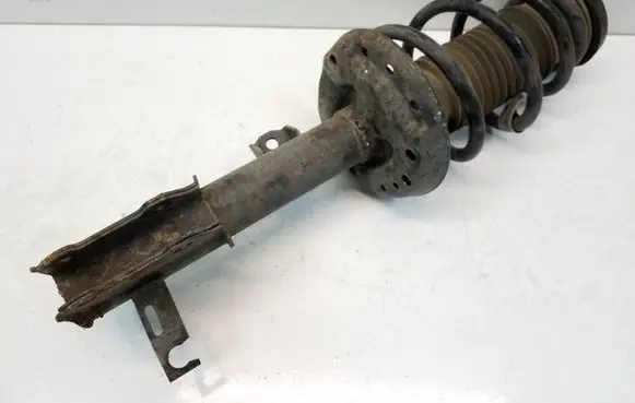 Front shock absorber with coil spring