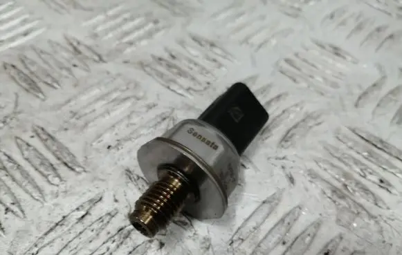 Renault Megane IV Fuel pressure sensor 85PP6801 1707215181