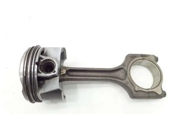Mini One - Cooper Coupe R56 Piston with connecting rod