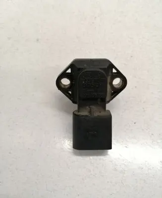 Volkswagen PASSAT B5 Air pressure sensor 038906051 0281002177