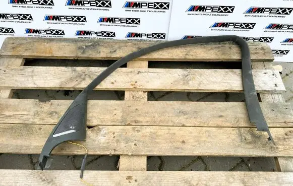 BMW 1 F20 F21 Front door window/glass frame 7270760
