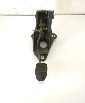 Renault Laguna III Clutch pedal 465030297R 1TG148