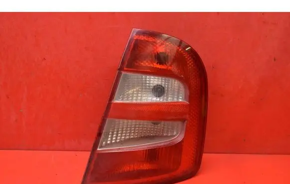 Skoda Fabia Mk1 (6Y) Rear/tail lights 6Y6945096B