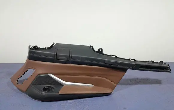 BMW X7 G07 Tailgate/boot cover trim set 