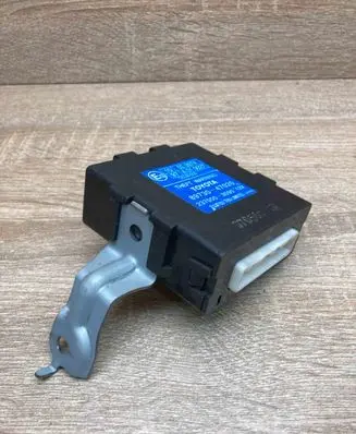Toyota Prius (XW20) Alarm control unit/module 8973047020 2370003090 USED
