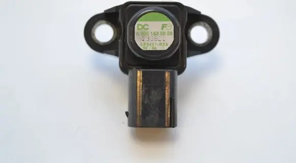 Mercedes-Benz Sprinter W906 Air pressure sensor A0051535028