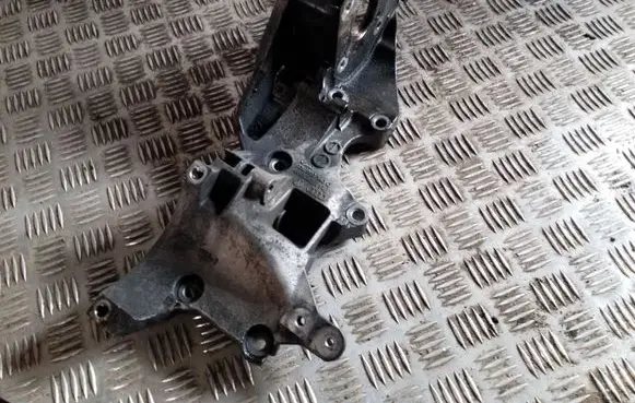 Generator/alternator bracket