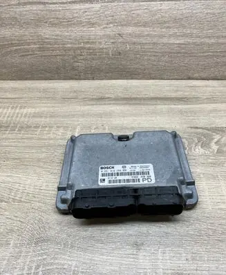 Opel Zafira A Engine control unit/module 24417169 0281010268