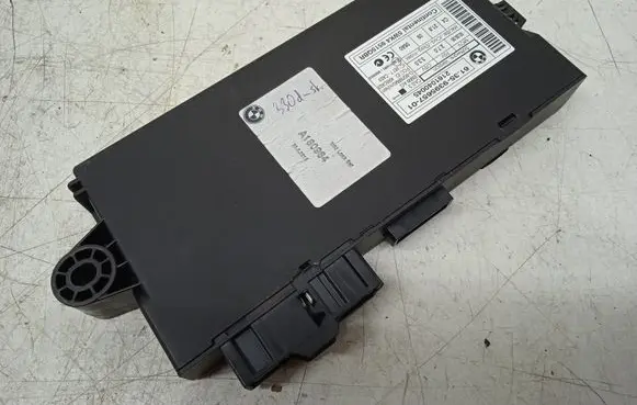 BMW 3 E90 E91 Alarm control unit/module 939565701 6135939565701 2161040045