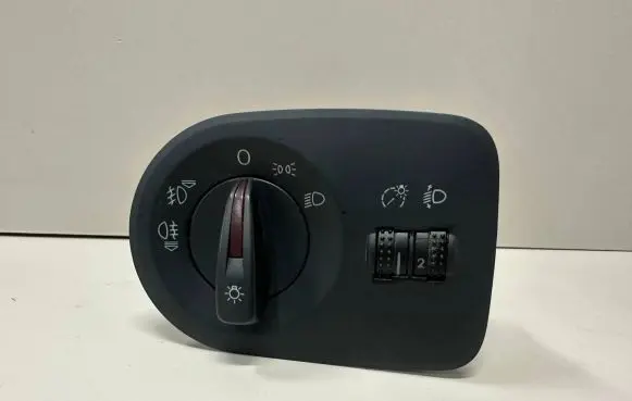 Seat Ibiza IV (6J,6P) Light switch 6J1941531A