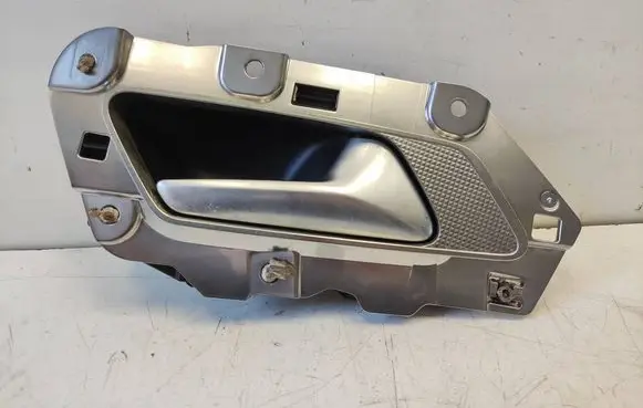 Citroen DS7 Crossback Front door interior handle 311337 311308
