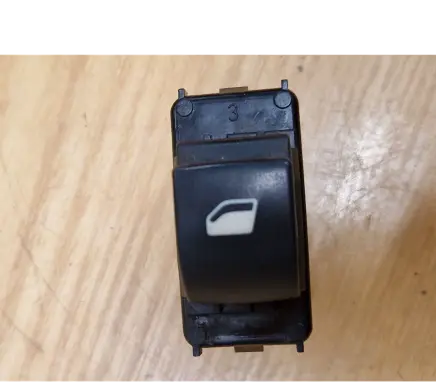 Peugeot Partner Electric window control switch 16624281 0060H
