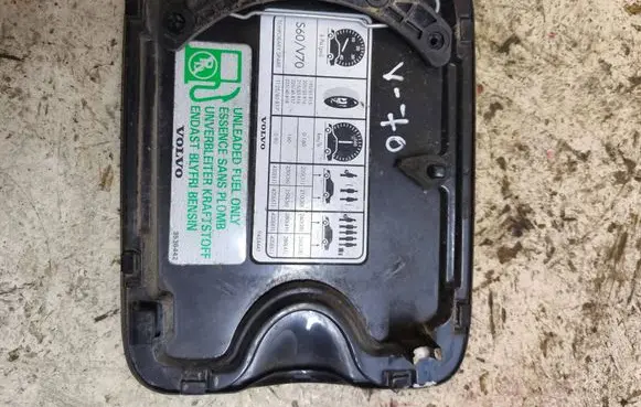 Volvo V70 Fuel tank cap 9454445 3536442