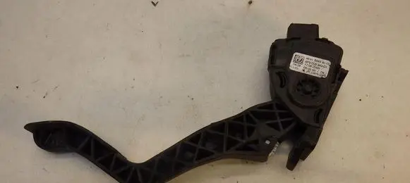 Peugeot 207 Accelerator throttle pedal 9681844480