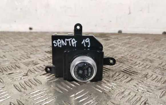 Hyundai Santa Fe Climate control unit 97983S1000