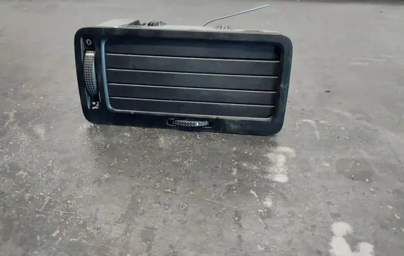 Volkswagen Bora Dashboard side air vent grill/cover trim 1J1819710B