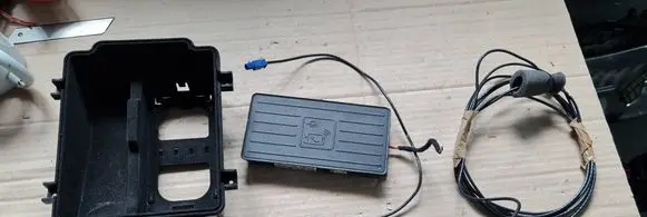 Audi RS Q8 Wireless charging module 4N0035502B 14042017