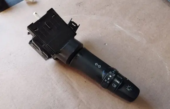 Mitsubishi ASX Indicator stalk 17G688