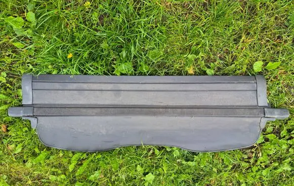 Ford Focus Parcel shelf load cover 1071204