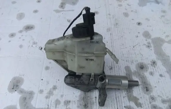 Audi A3 S3 8P Master brake cylinder 1K2611301B 03350886361 03350886471