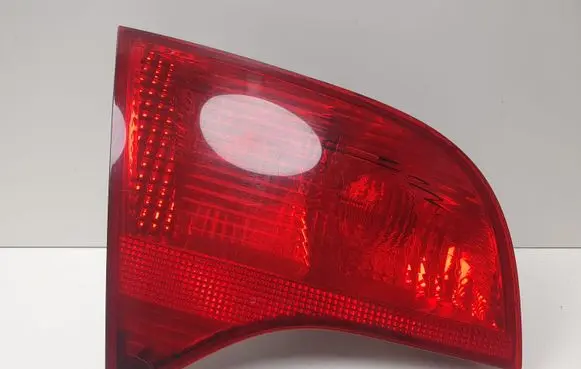 Audi A4 S4 B7 8E 8H Tailgate rear/tail lights 8E9945093A