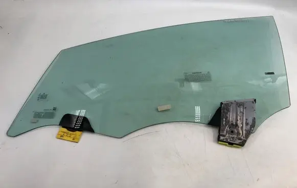 Mercedes-Benz EQE v295 Front door window glass four-door 43R010485
