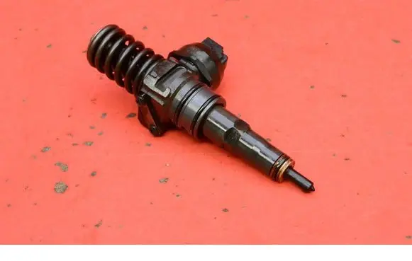 Skoda Fabia Mk1 (6Y) Fuel injector 0414720215