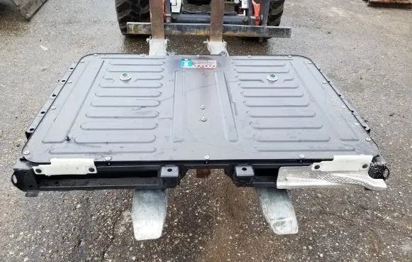 Ford Kuga III Hybrid / electric car battery LX6810B759MJ