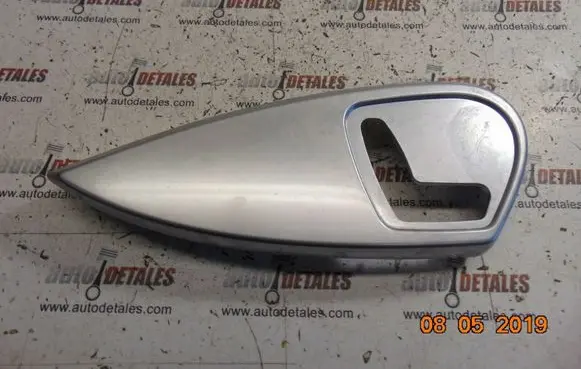 Mercedes-Benz GL X164 Front door seat control surround trim A2519184830